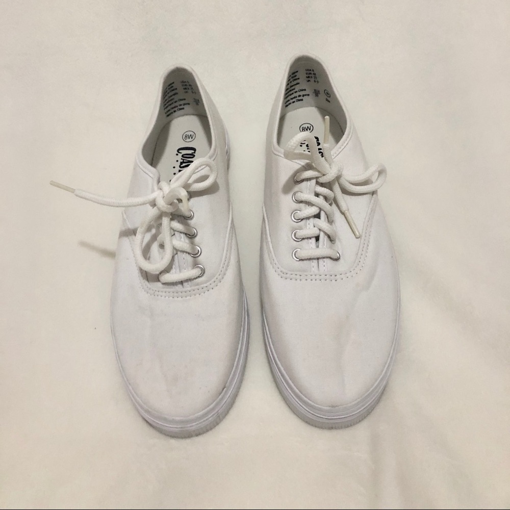 Coasters women’s white sneakers size 8